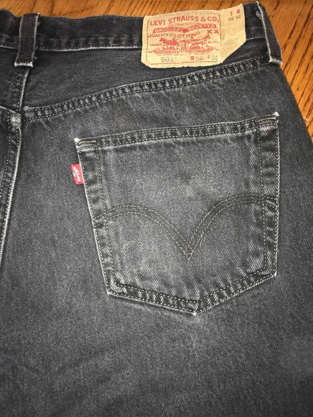 Levis 501 ButtonFly Men's Denim Black Jeans size 36 x 30 S13